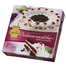 Tort śmietankowo-wiśniowy 