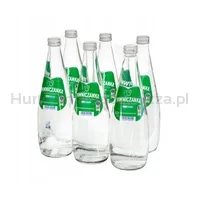 Naturalna woda mineralna średnionasycona CO2  0,7 l
