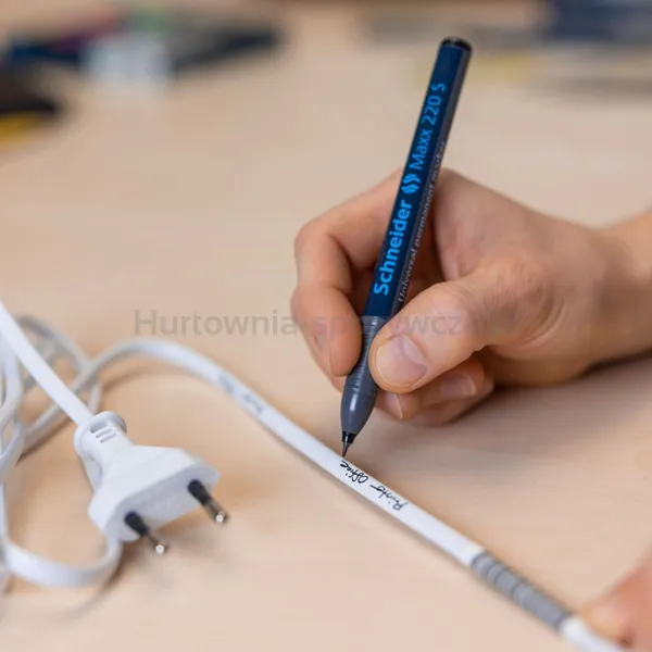 Zestaw foliopisów permanentnych SCHNEIDER Maxx 220, S, 0,4 mm, 4 szt., pudełko z zawieszką, mix kolorów